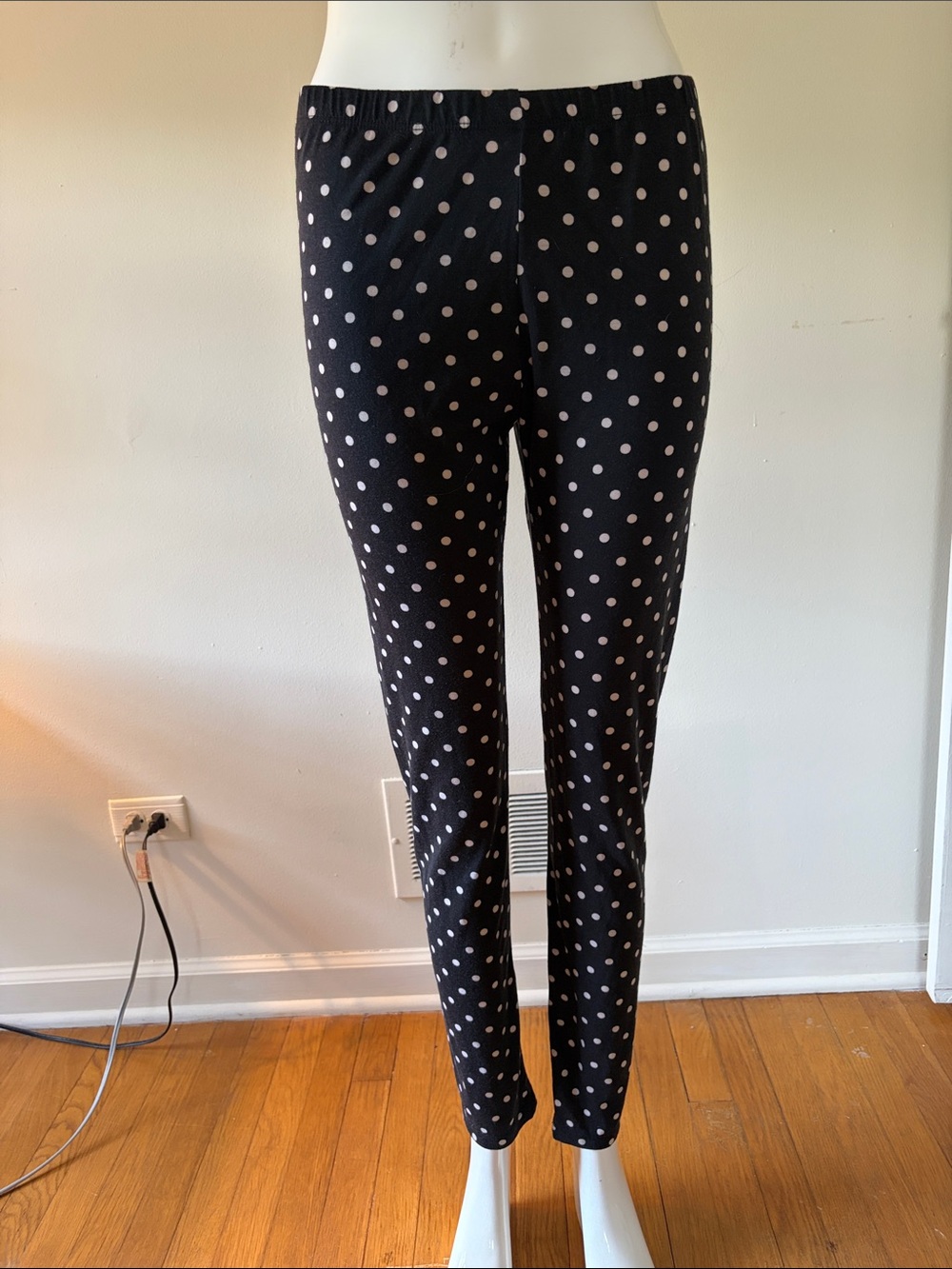 Wet Seal Black Polka Dot Tights with White Dots PULL ON  5% Spandex Yowzy!!!